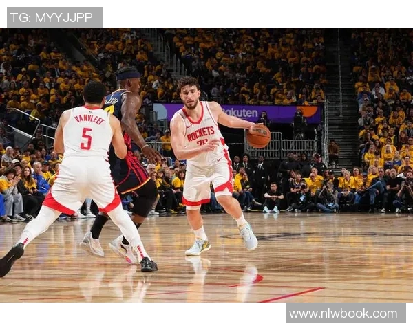 76人对决爵士首发阵容分析与比赛前瞻探讨